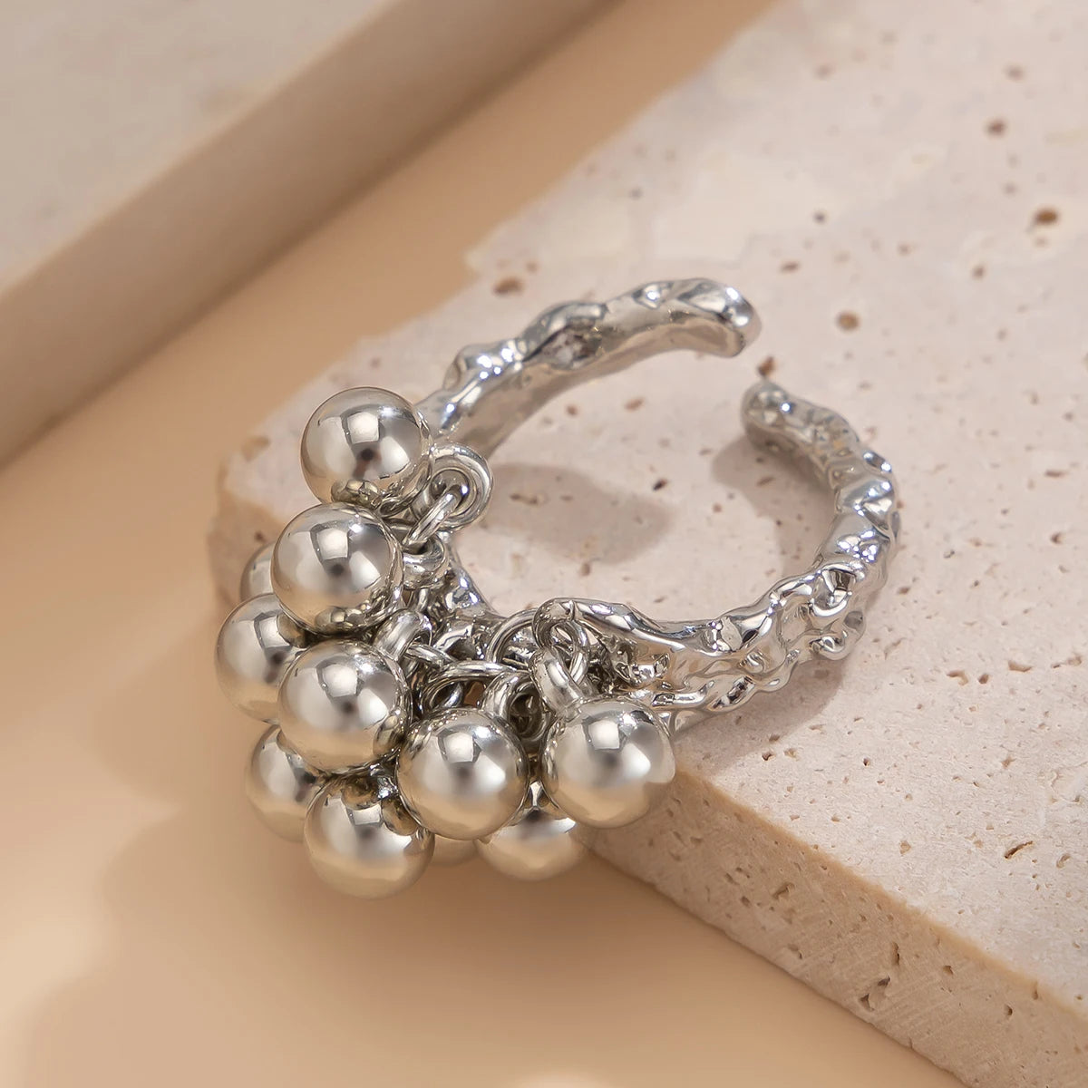 Anillo Ibicenco Boho de Diseño Orgánico con Esferas silver ring
