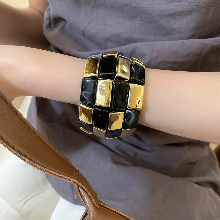 Brazalete Ibicenco Boho de Diseño Geométrico con Acabado Artesanal bangle bracelet