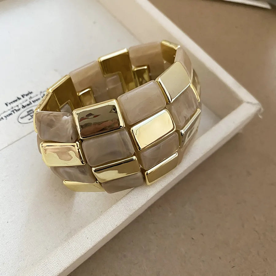 Brazalete Ibicenco Boho de Diseño Geométrico con Acabado Artesanal bangle bracelet
