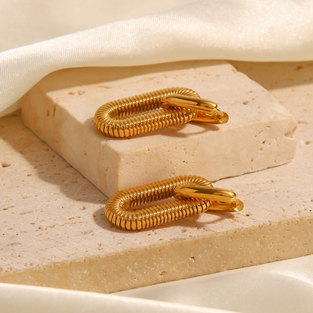 Pendientes con Eslabones Texturizados gold earrings
