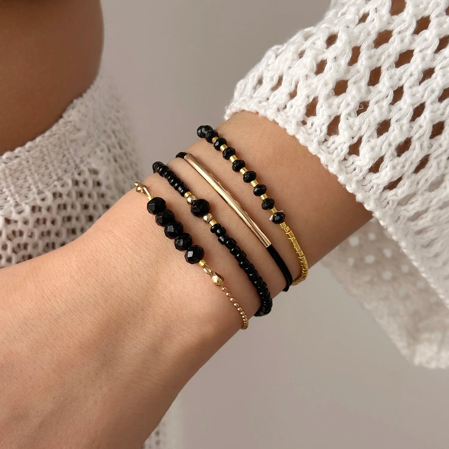 Pulsera Ibicenca Boho con Detalles Marinos y Estilo Artesanal boho bracelet