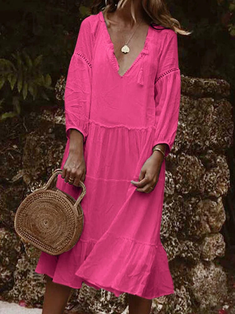 Vestido Ibicenco de Encaje Blanco con Cuello V y Bordados para Verano