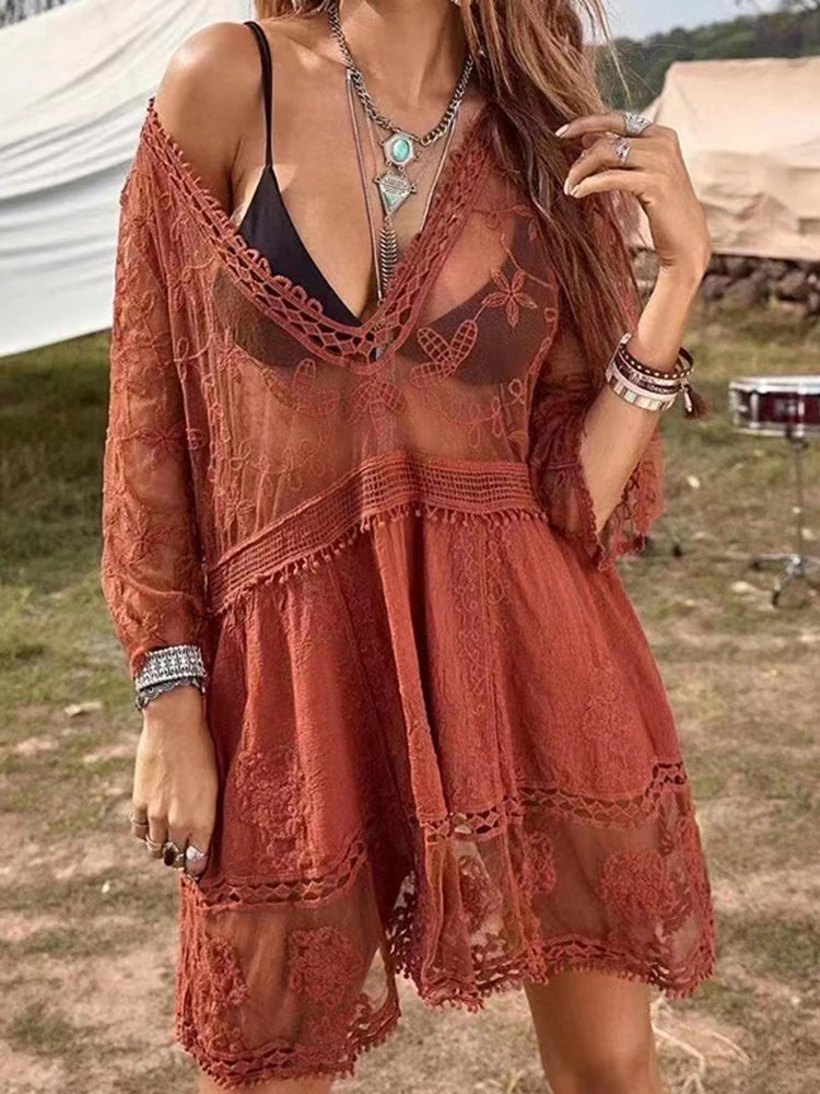 Vestido Ibicenco de Playa en Encaje, Diseño Suelto con Volantes