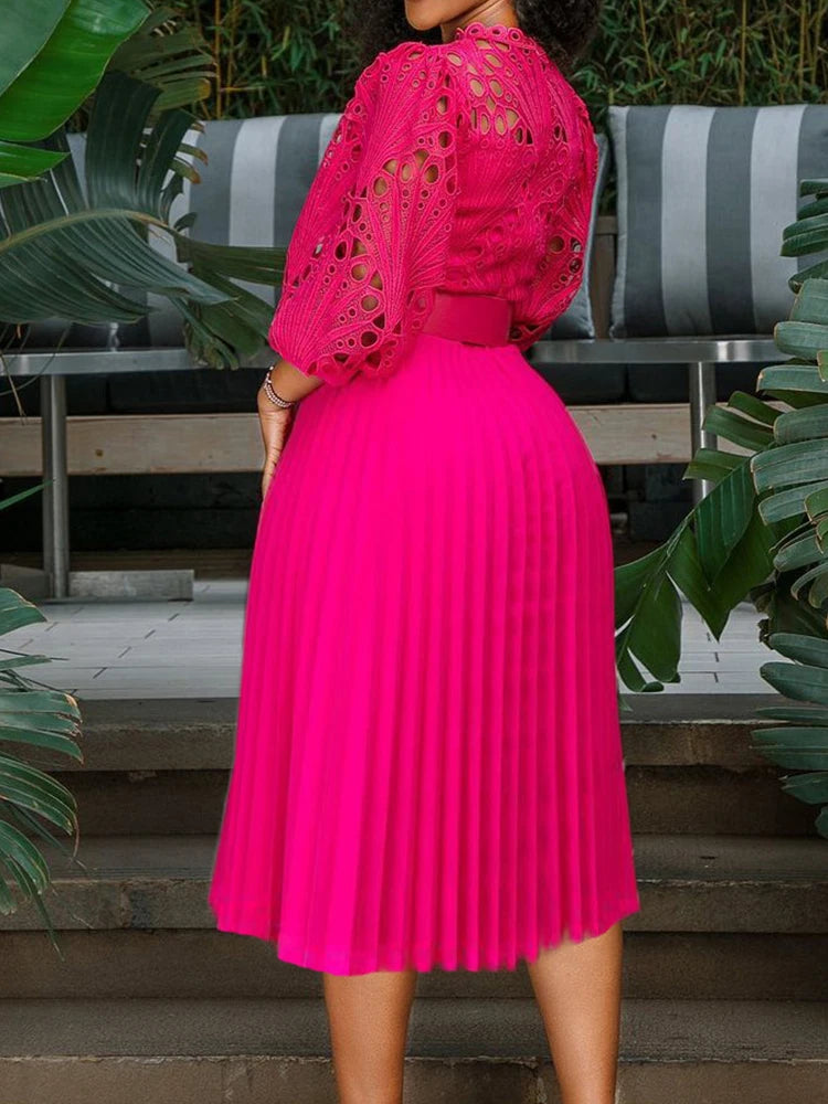 Vestido Ibicenco de Encaje Blanco Otoñal con Diseño Transparente y Plisado