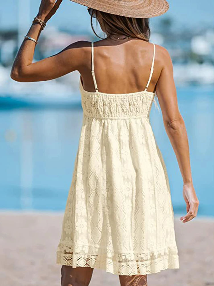 Vestido Ibicenco de Verano Bohemio con Encaje Blanco y Flecos