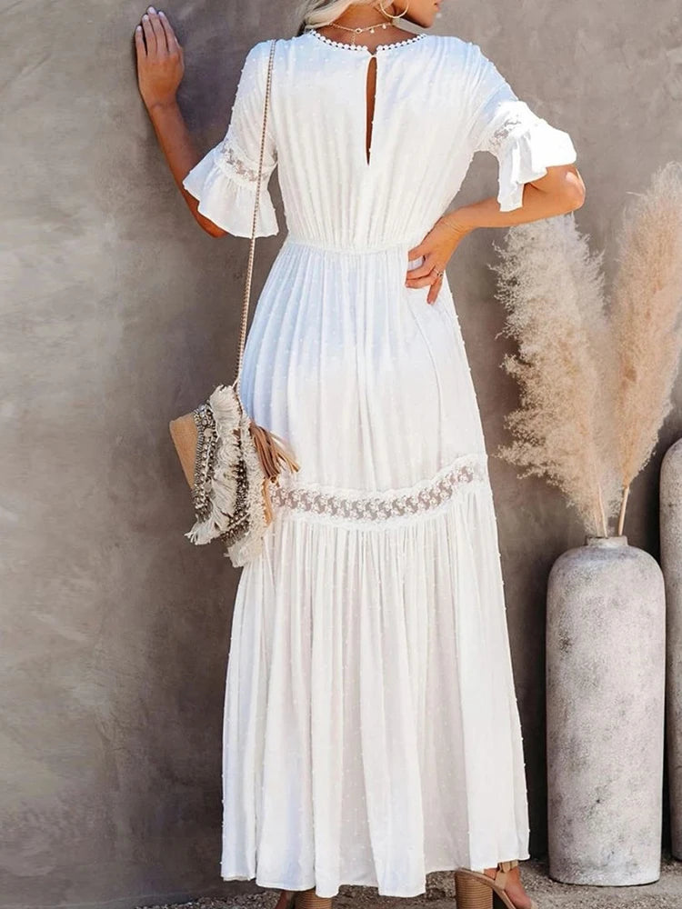 Vestido Ibicenco Largo de Encaje Blanco con Escote V y Manga Corta para Verano