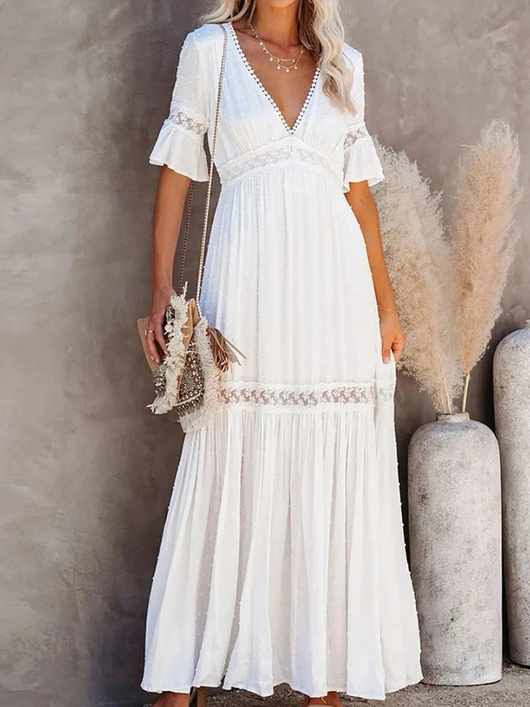 Vestido Ibicenco Largo de Encaje Blanco con Escote V y Manga Corta para Verano