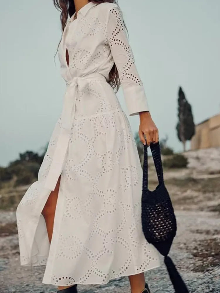 Vestido Ibicenco Largo Elegante con Detalles Calados y Cinturón de Encaje