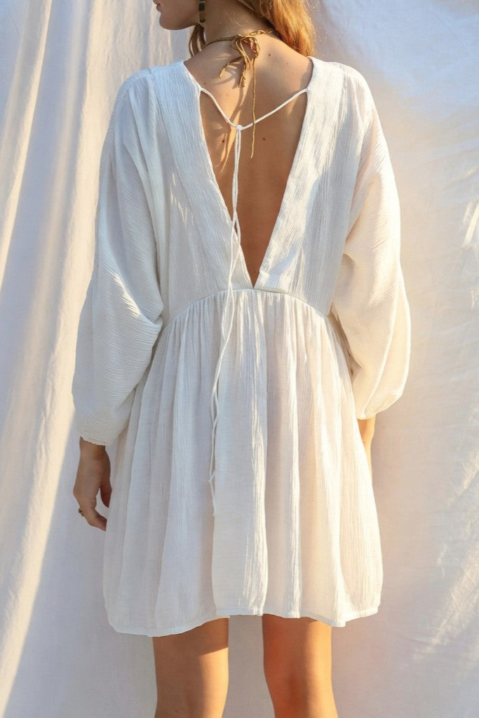 Vestido Ibicenco Corto de Corte Fluido con Escote Profundo short boho dress