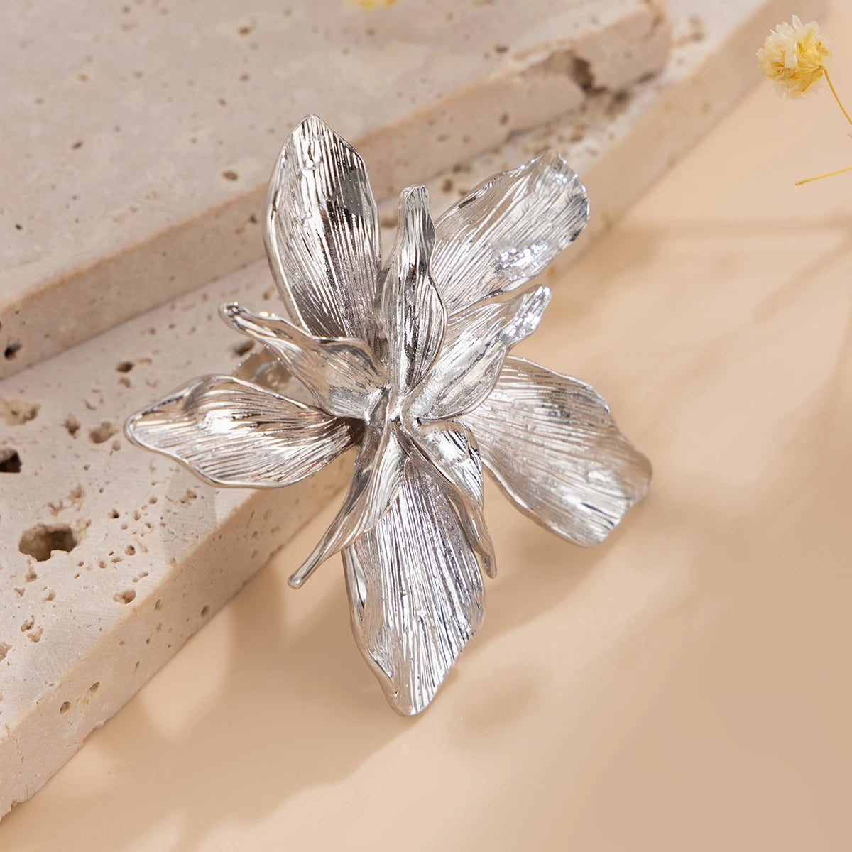 Anillo Ibicenco Boho con Diseño Floral Artesanal silver ring