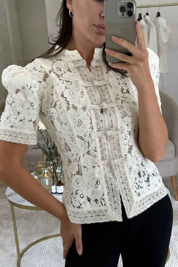 Blusa Ibicenca Boho de Encaje con Manga Corta y Diseño Entallado boho shirt