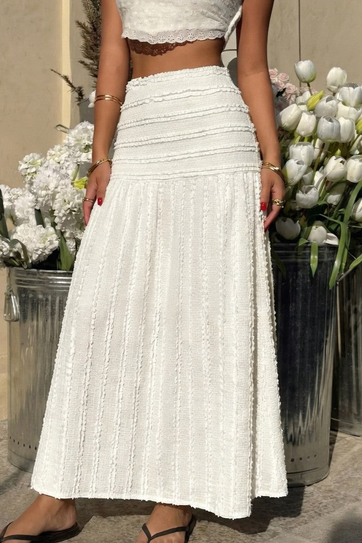 Falda Ibicenca Boho de Encaje con Corte Midi y Detalles Texturizados long boho skirt