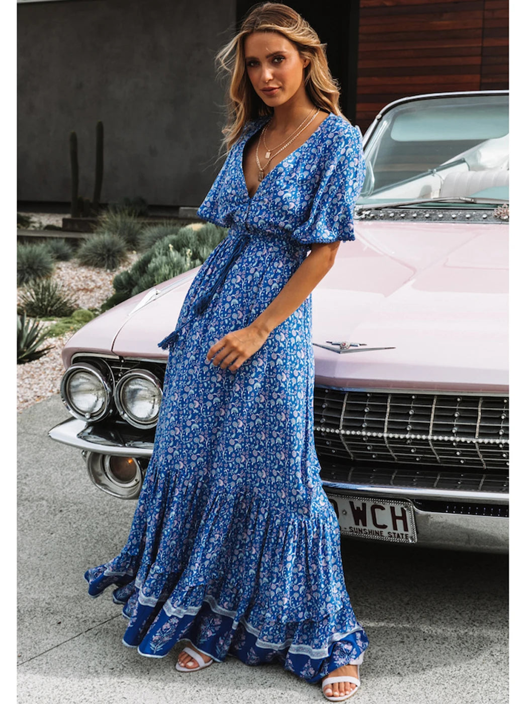 Vestido Ibicenco con Cintura Ajustable y Volante Delicado