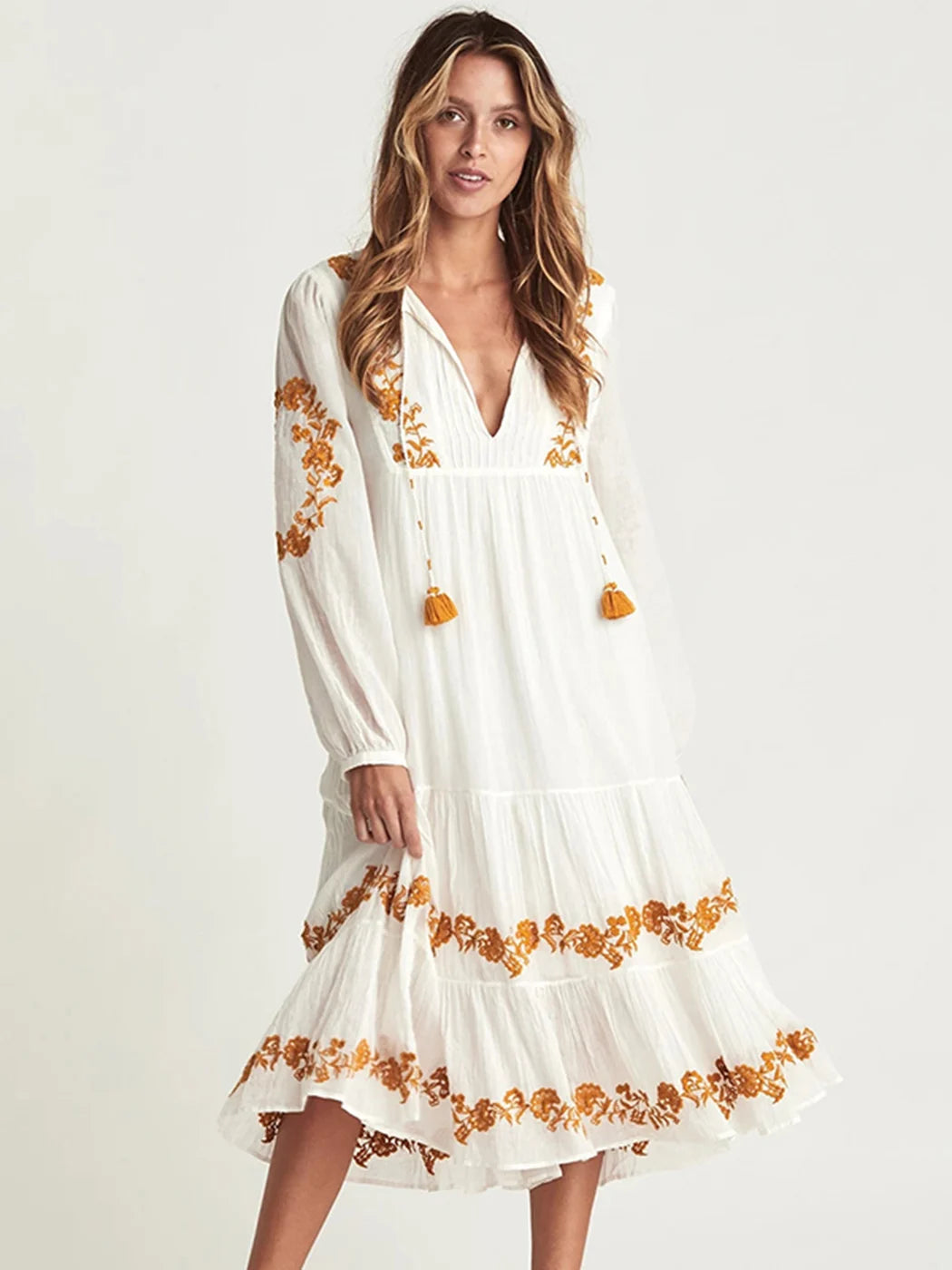 Vestido Ibicenco Boho con Bordados Florales