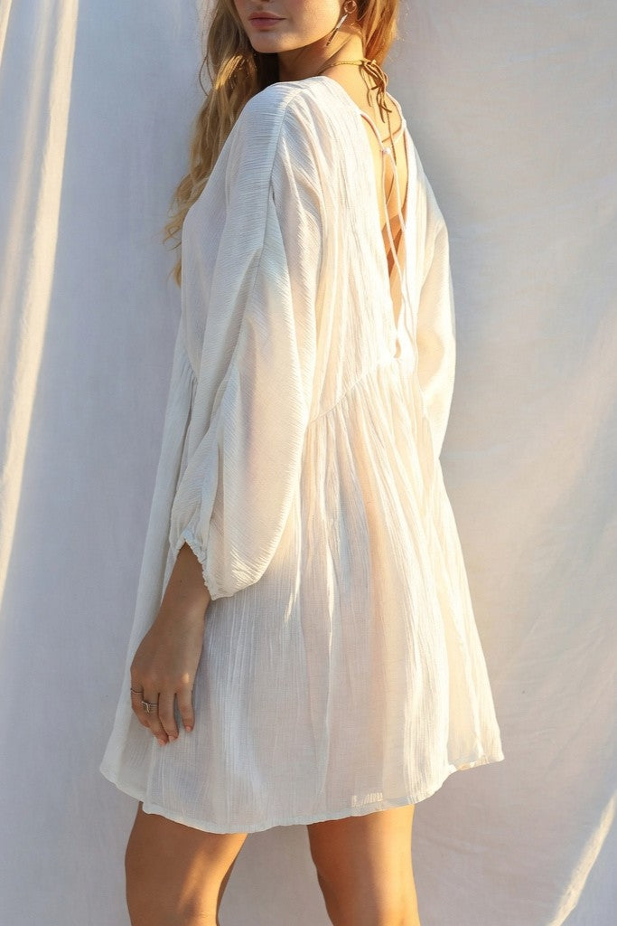 Vestido Ibicenco Corto de Corte Fluido con Escote Profundo short boho dress
